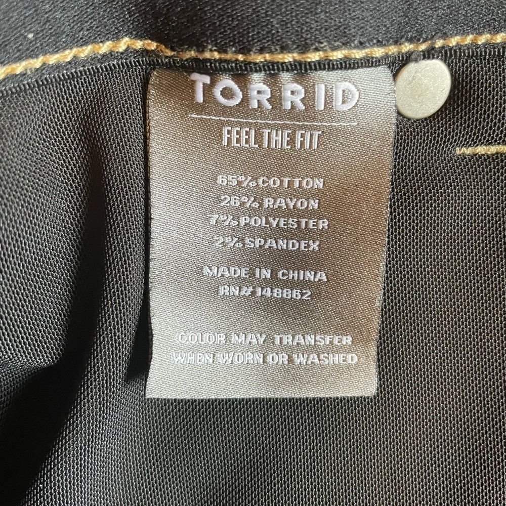 Torrid Bombshell Skinny Premium Stretch - Picture 3 of 10